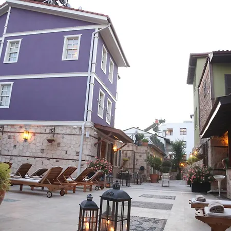 Peaceful Flat With Balcony Near Hadrian's Gate Apartmán Antalya