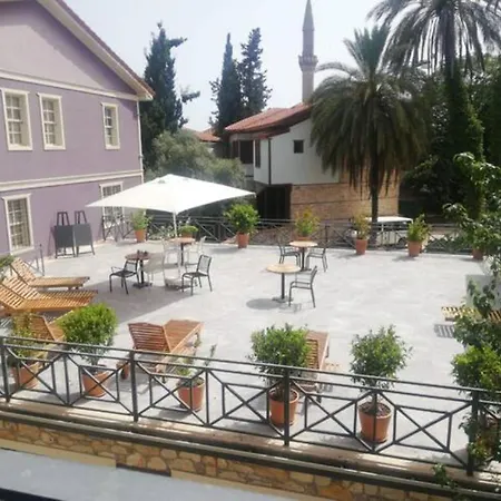 Peaceful Flat With Balcony Near Hadrian's Gate Apartmán *